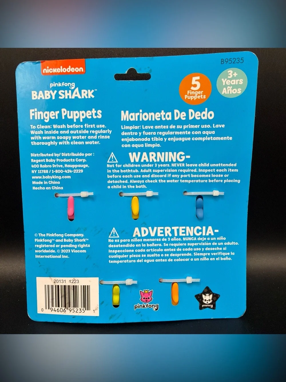Nickelodeon Baby Shark 5 Pc Finger Puppet Set - Party Favors, Educational, Bath
